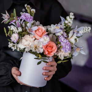 Cream & White Lily Vase